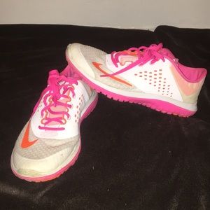 Nike tennis shoes